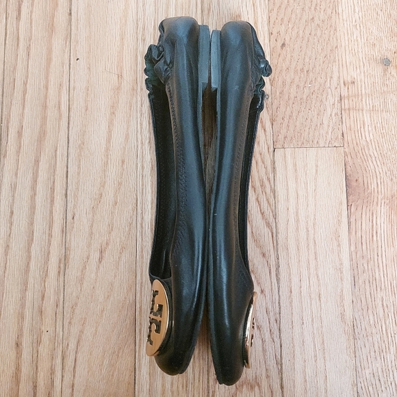 Tory Burch Black Leather Reva Flats Very EUC Size 8M - Picture 7 of 11